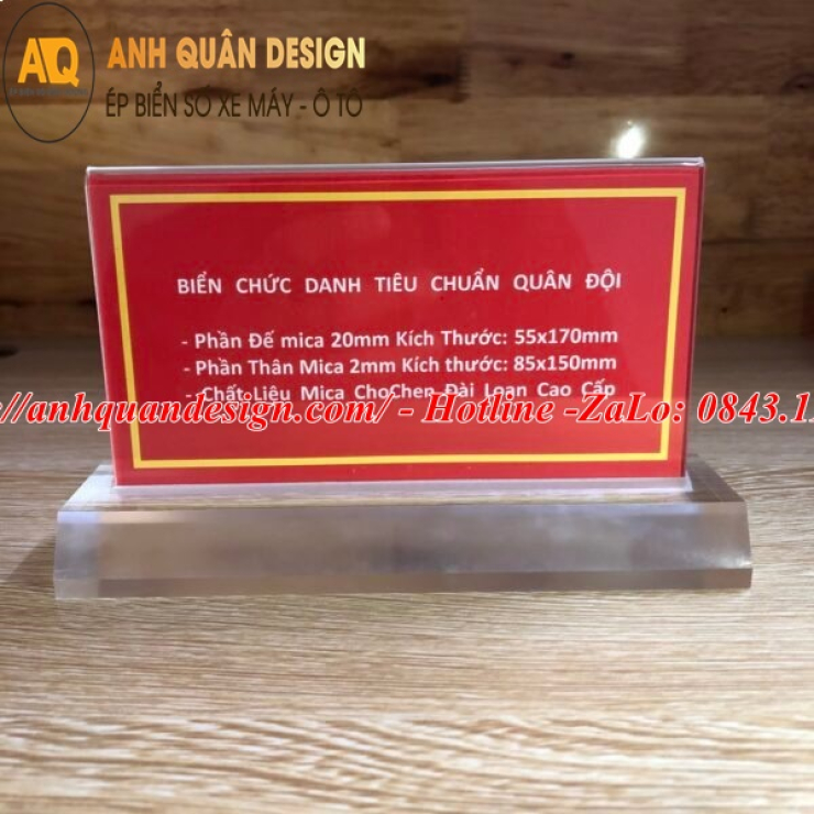 Bảng chức danh mica để bàn 2 mặt