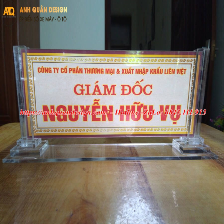 Bảng chức danh mica để bàn 2 mặt