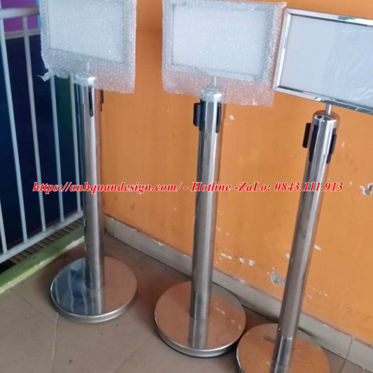 Bảng hướng dẫn lối đi