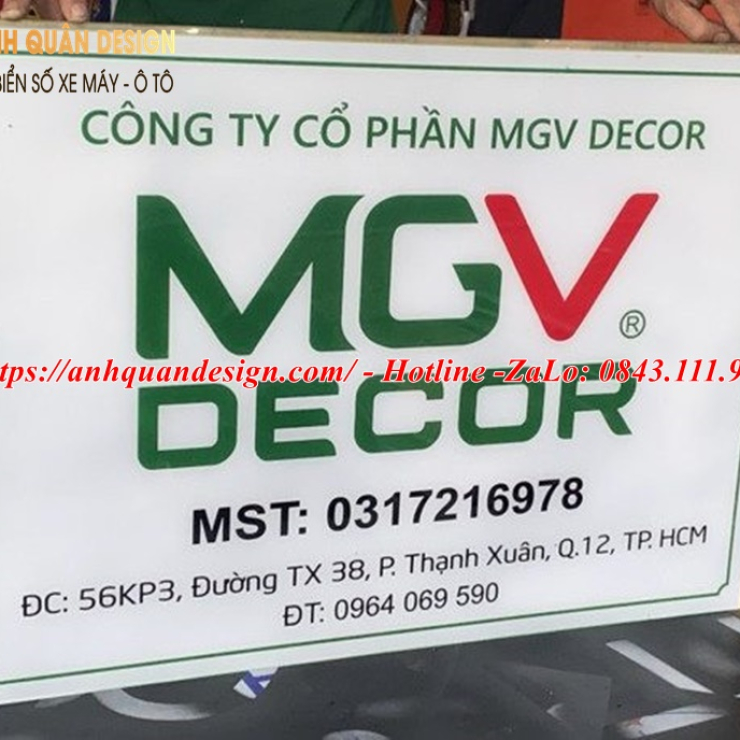 Bảng mica tên công ty