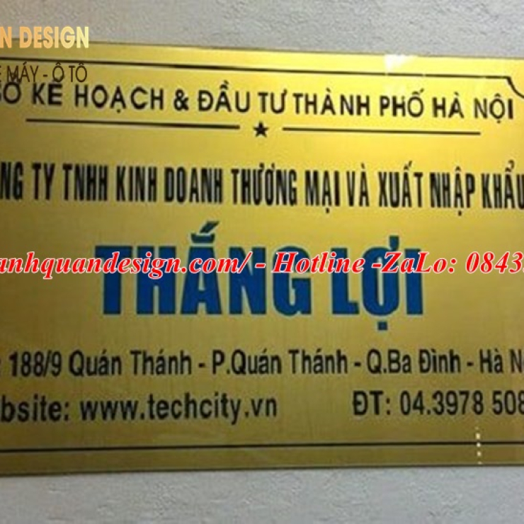 Bảng tên công ty màu vàng