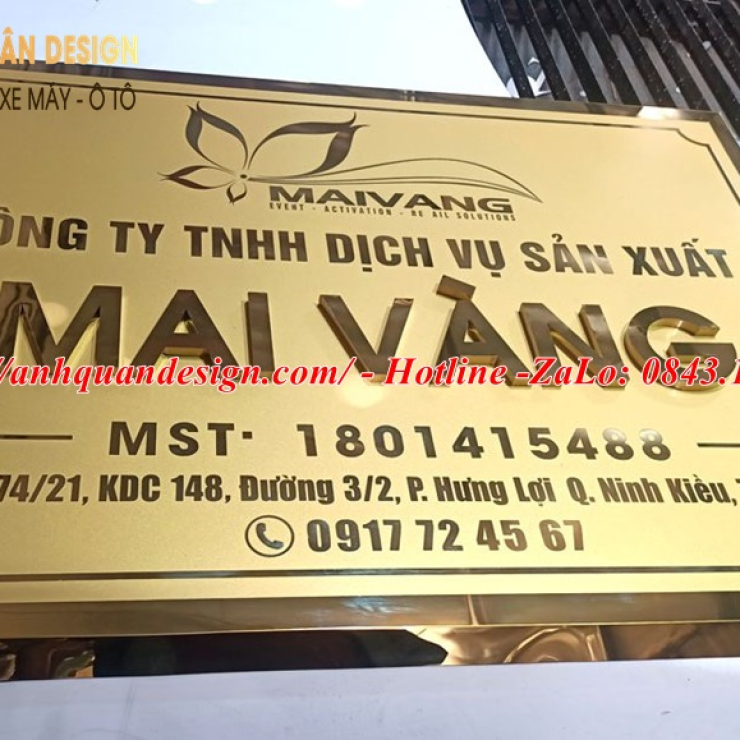 Bảng tên công ty màu vàng