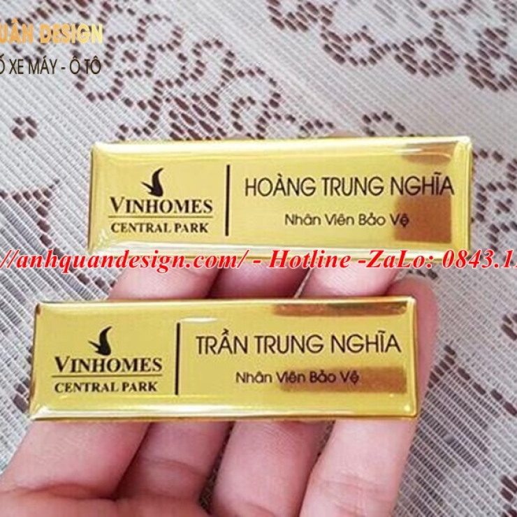 Bảng tên nhân viên công ty