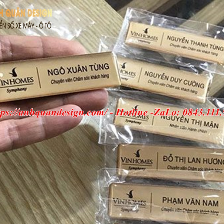 Bảng tên nhân viên công ty