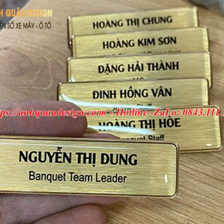 Bảng tên nhân viên công ty