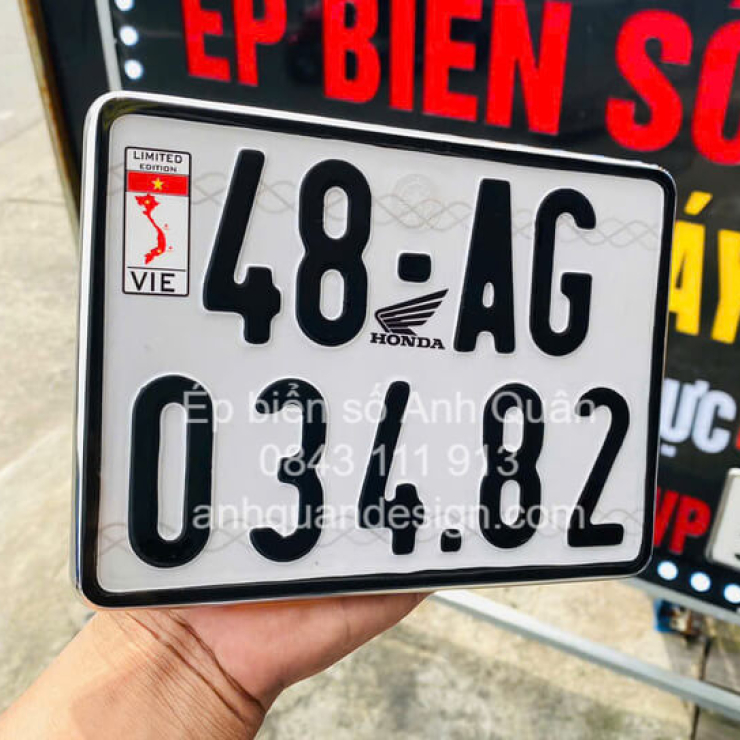 31+ Mẫu Ép Biển Số Xe Máy Winner Có Cờ, Logo Đẹp, Bền Bỉ