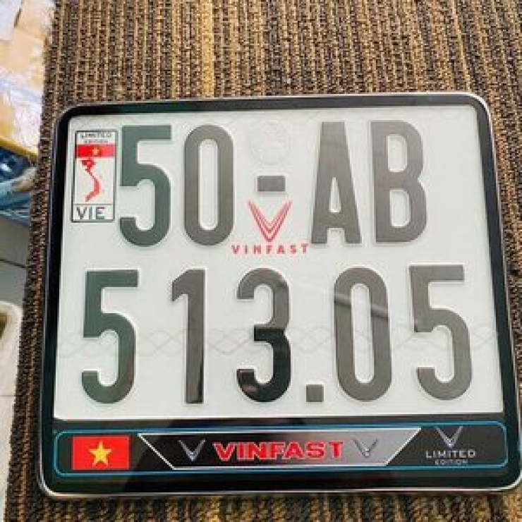 Ép Khung Biển Số Xe Máy Điện Vinfast Đẹp, Giá Tốt