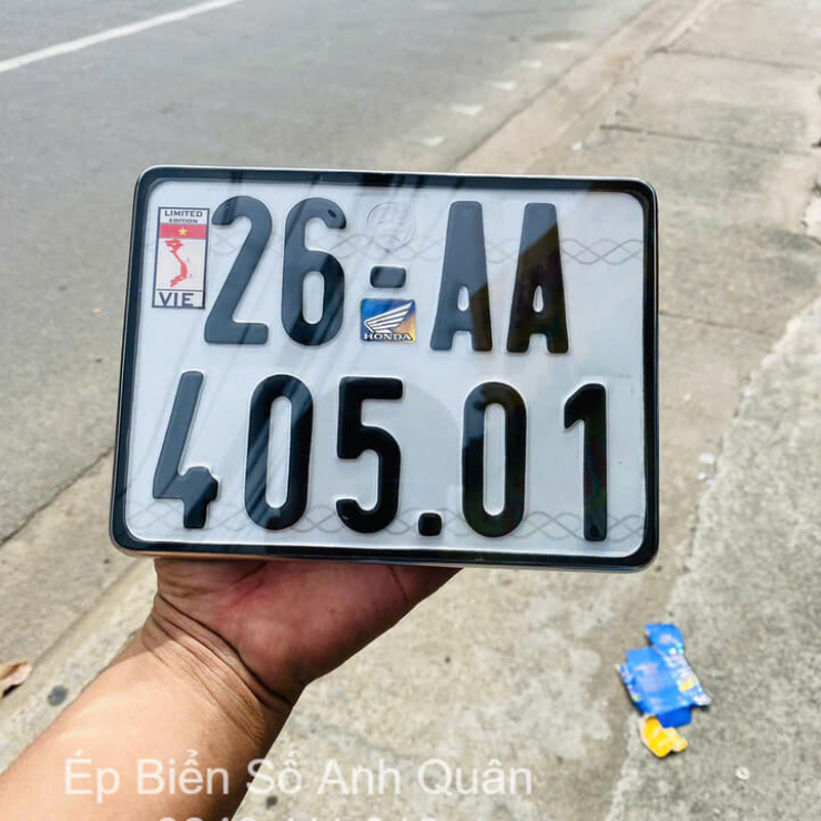 Ép Biển Xe Máy Tràn Viền Cao Cấp