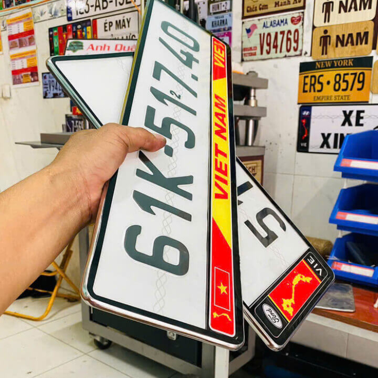 Ép Biển Số Xe Ô Tô Chống Nước