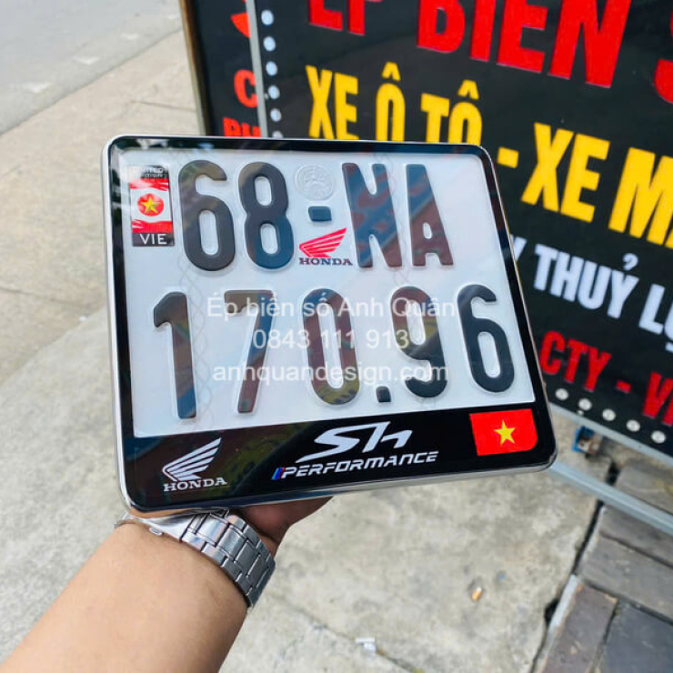 Top 31+ Mẫu Ép Biển Số Xe Máy SH Độc Đáo