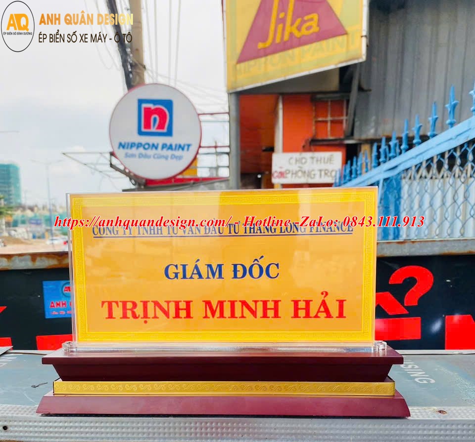 Biển Chức Danh Để Bàn đẹp