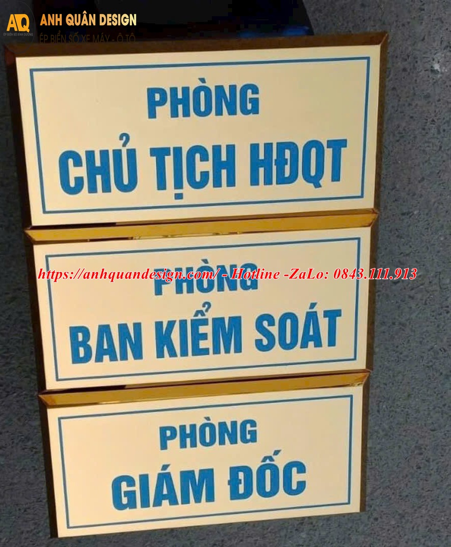 Biển Chức Danh Để Bàn đẹp