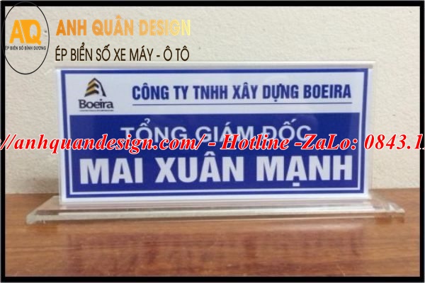 Biển Bảng chức danh để bàn mica
