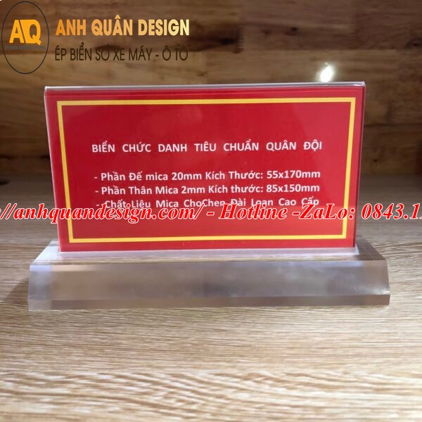 Biển Bảng chức danh mica để bàn 2 mặt