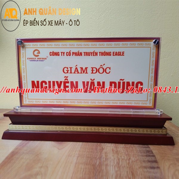 Biển Bảng tên để bàn làm việc