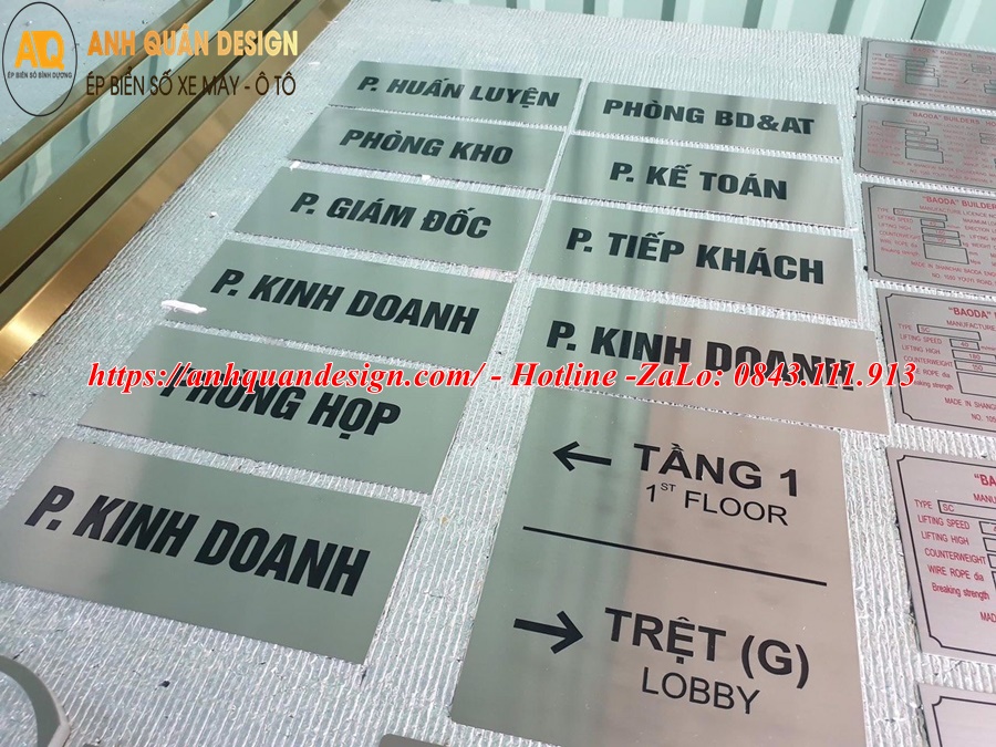 Bảng tên phòng ban công ty