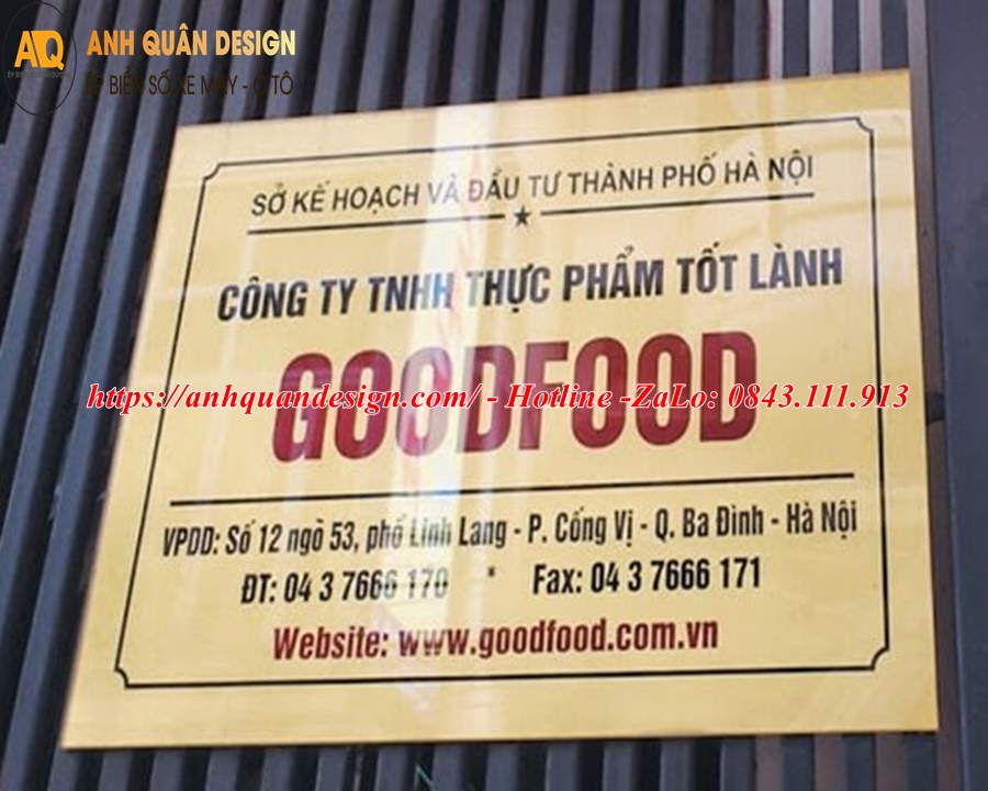Bảng mica tên công ty