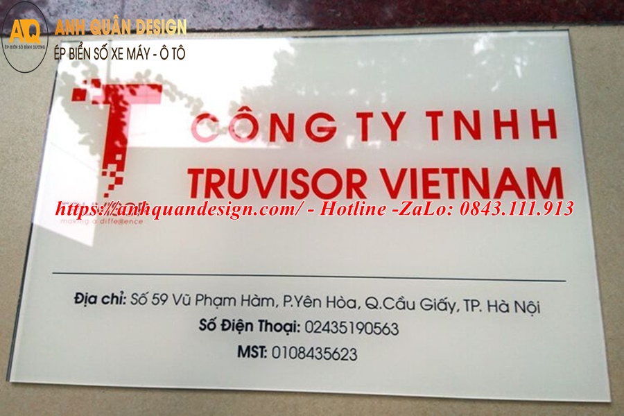 Bảng mica tên công ty