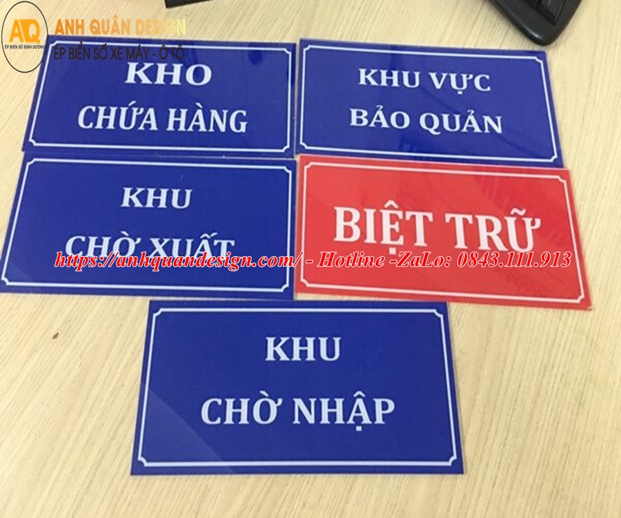 Biển tên phòng mica