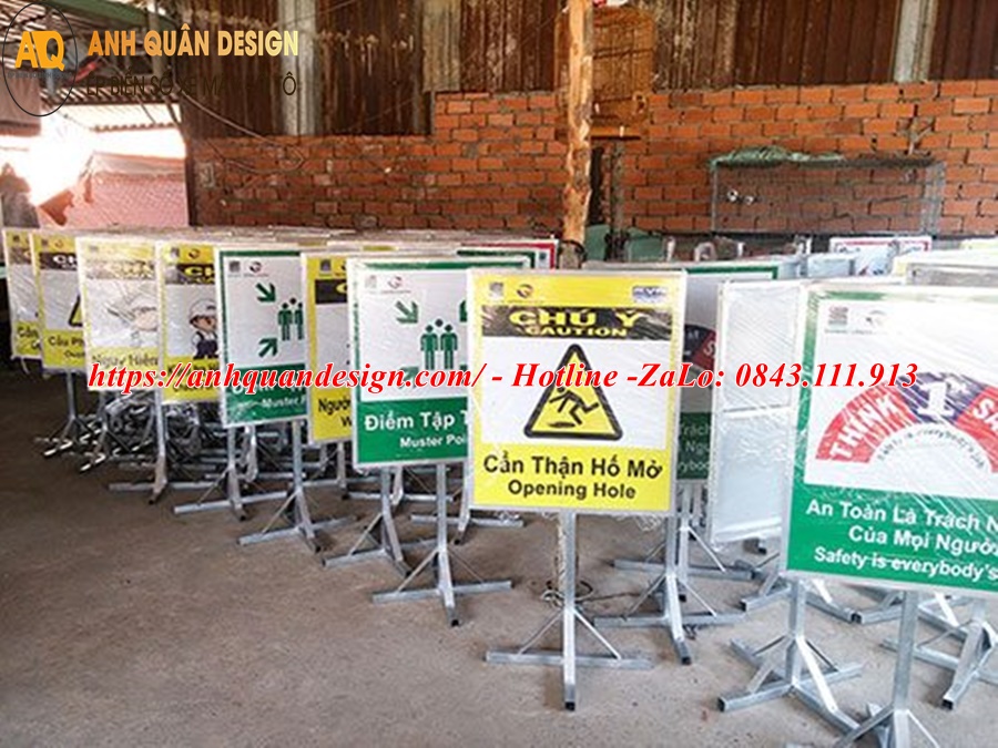 Bảng hướng dẫn lối đi