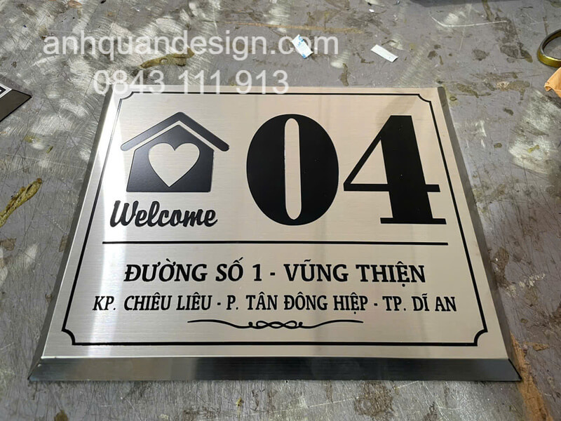 bien-so-nha-inox-trang-xuoc