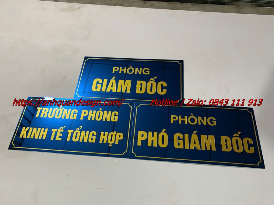 Mẫu biển tên phòng làm việc đẹp; Bảng tên để bàn làm việc