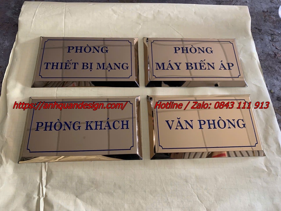 Mẫu biển tên phòng làm việc đẹp; Bảng tên để bàn làm việc